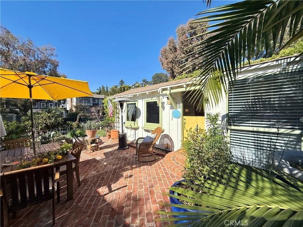 455 Myrtle St - Photo 6 of 9