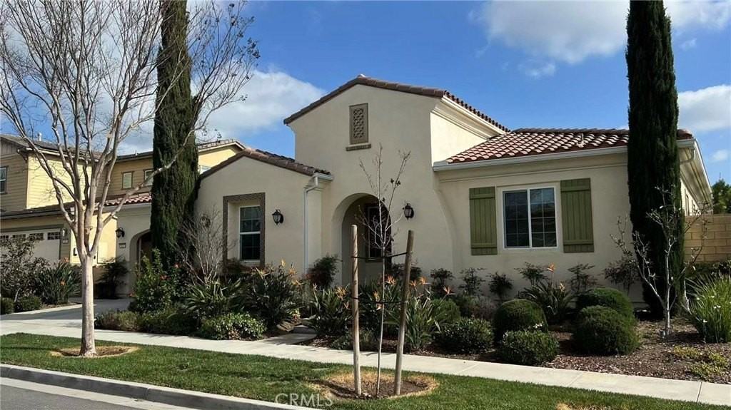 122 Bumblebee - Photo 2 of 24