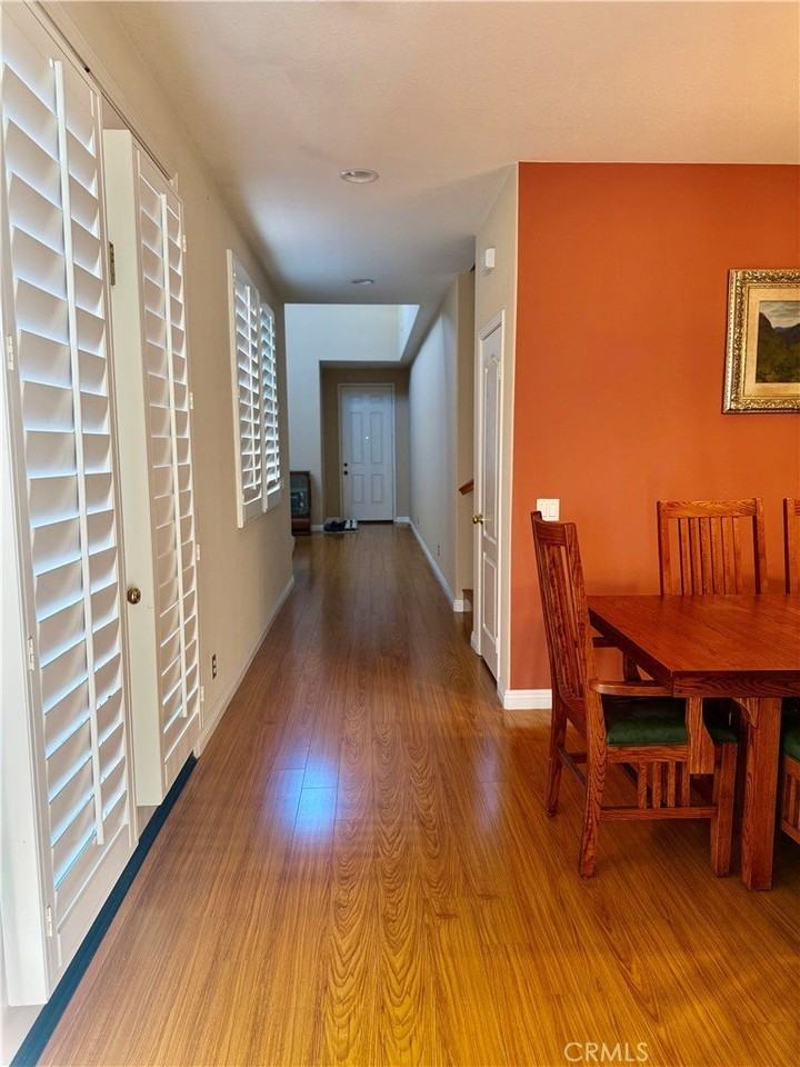 14045 Santa Barbara St - Photo 2 of 17