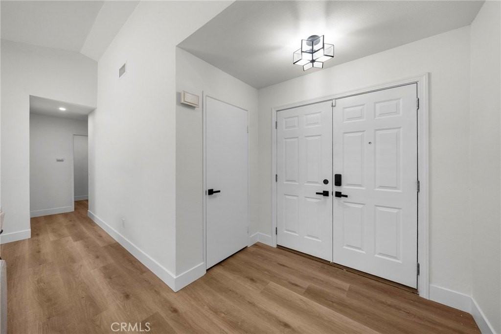 29589 Mira Loma Dr - Photo 5 of 37