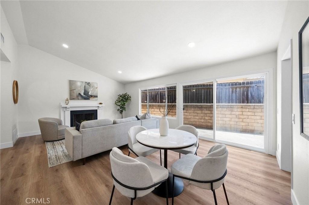 29589 Mira Loma Dr - Photo 7 of 37