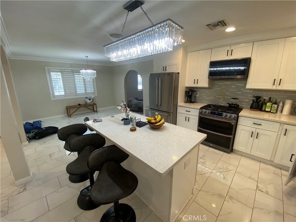 9767 Comanche Ave - Photo 3 of 19