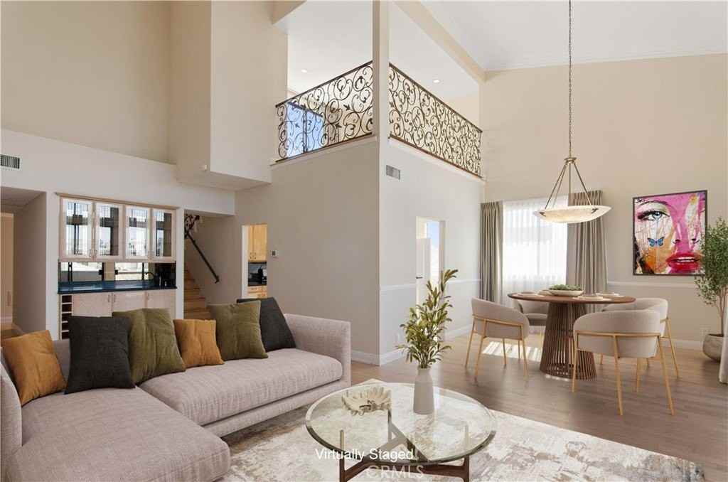 5310 Zelzah Ave - Photo 4 of 33