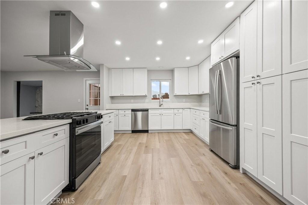 38730 Brookside Ave - Photo 4 of 15