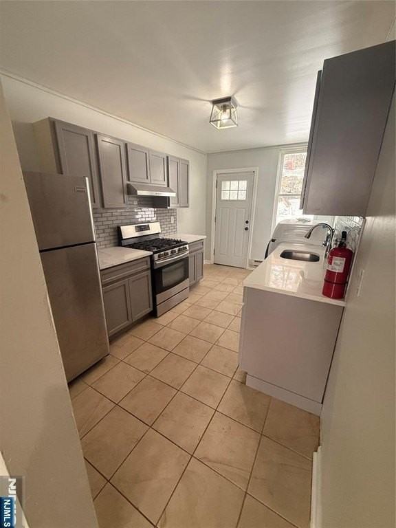 260 Undercliff Ave - Photo 5 of 19