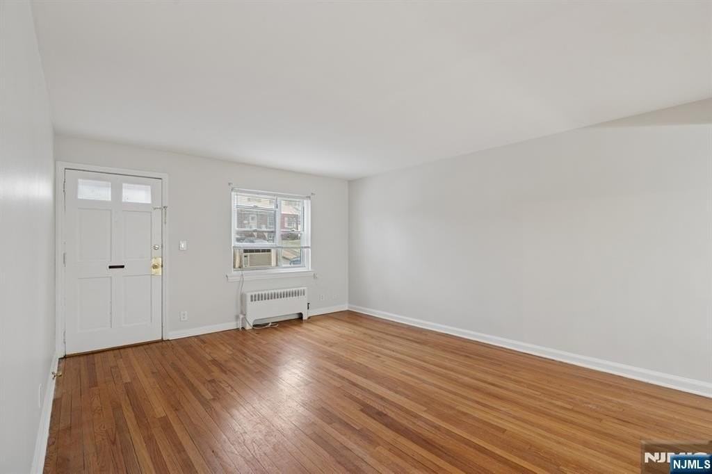 475 Colonial Ter - Photo 5 of 21