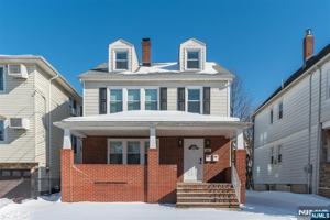 featured image of 66 Wood St