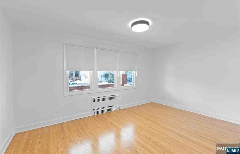 66 Wood St - Photo 6 of 15