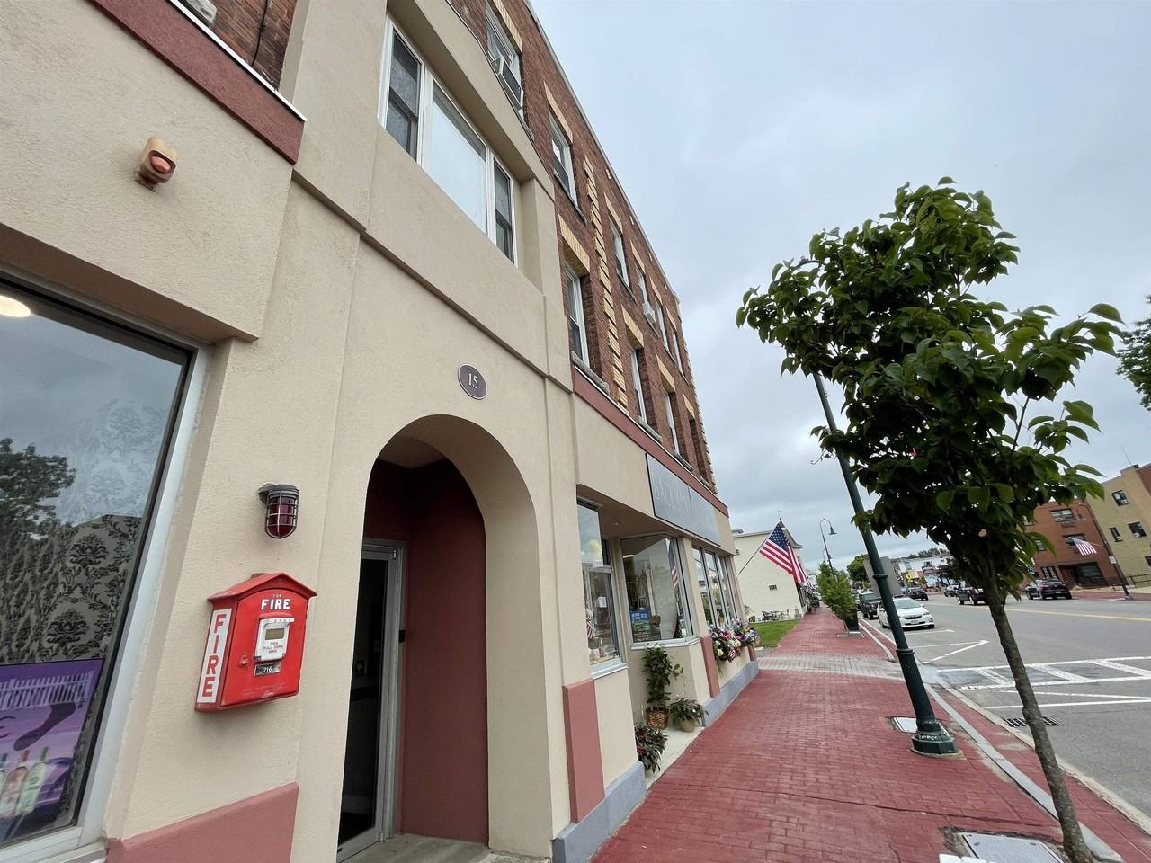 15 W Broadway #N - Photo 2 of 24