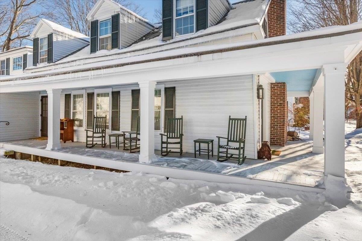 3436 Main St - Photo 3 of 38