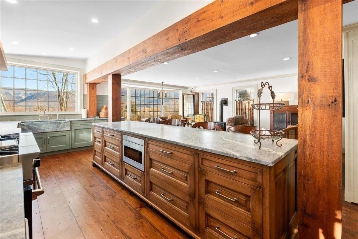 3436 Main St - Photo 5 of 38