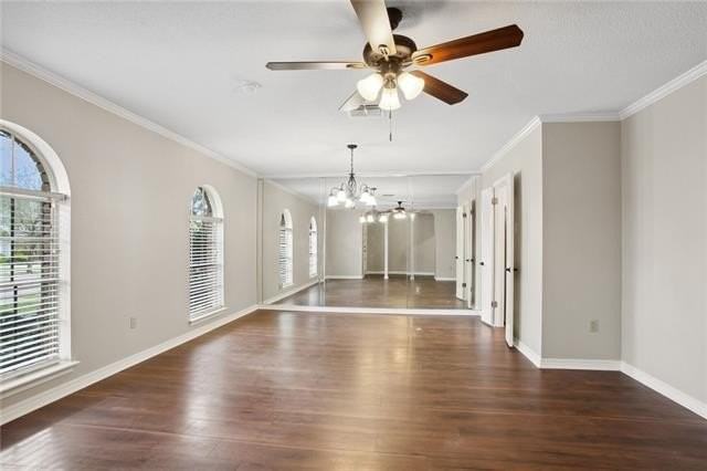 4712 Southshore Dr - Photo 2 of 16