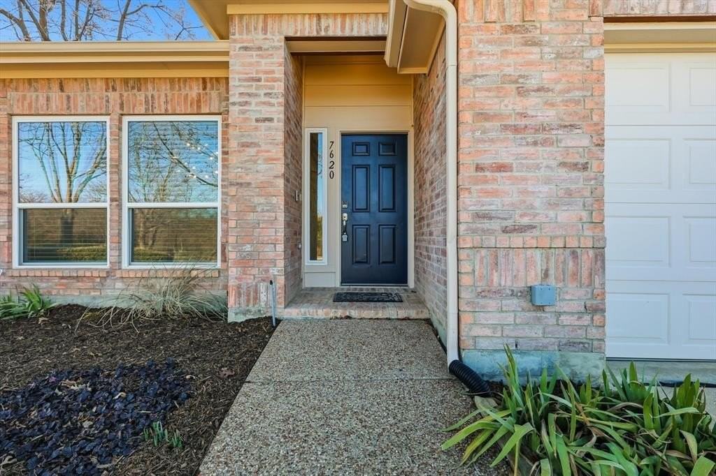 7620 Waterside Pl - Photo 3 of 23