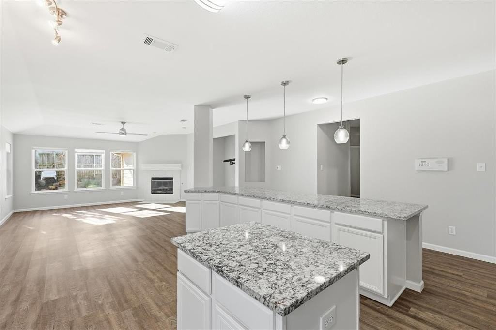 7620 Waterside Pl - Photo 7 of 23