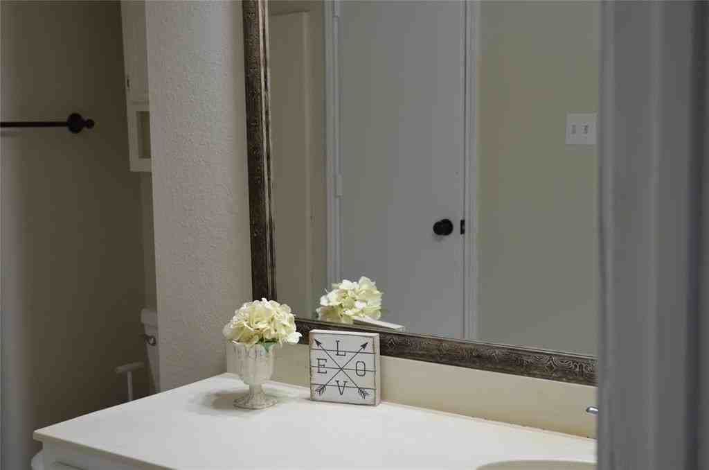 1111 Glen Creek Dr - Photo 7 of 13