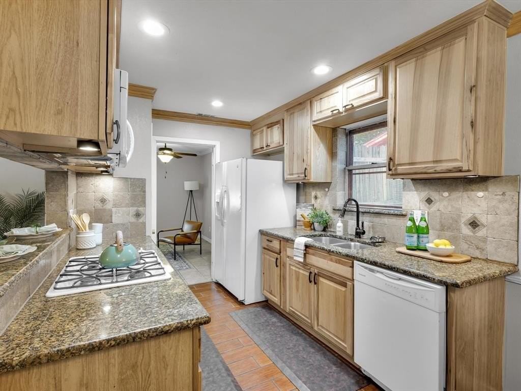 11051 Ferguson Rd - Photo 7 of 30