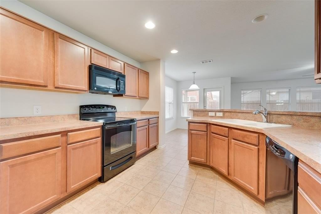 10408 Jaybird Dr - Photo 7 of 20