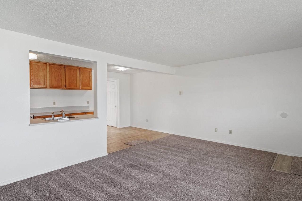 672 Ocean Shores Boulevard Northwest - Photo 5 of 50