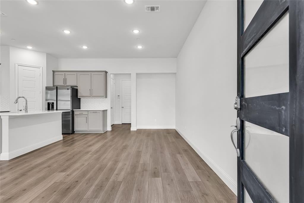 4717 Piedras Lanzar Dr - Photo 7 of 36