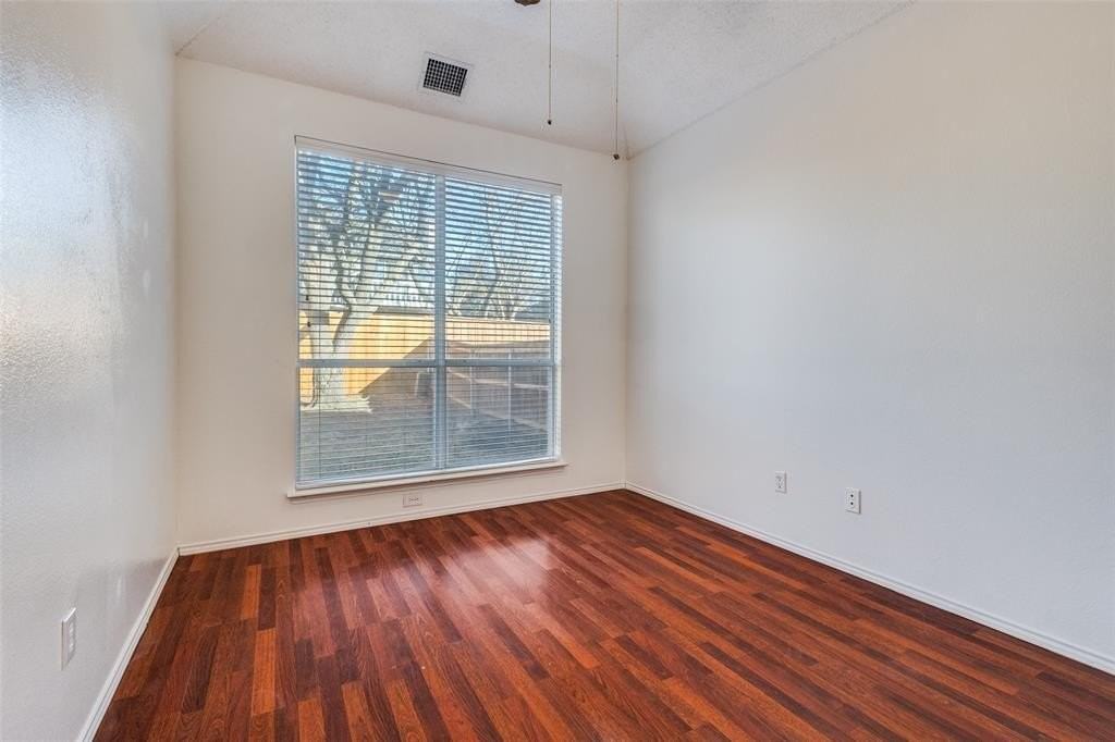 2369 Red Maple Rd - Photo 7 of 12