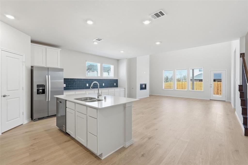 108 Abraham Ct - Photo 5 of 38