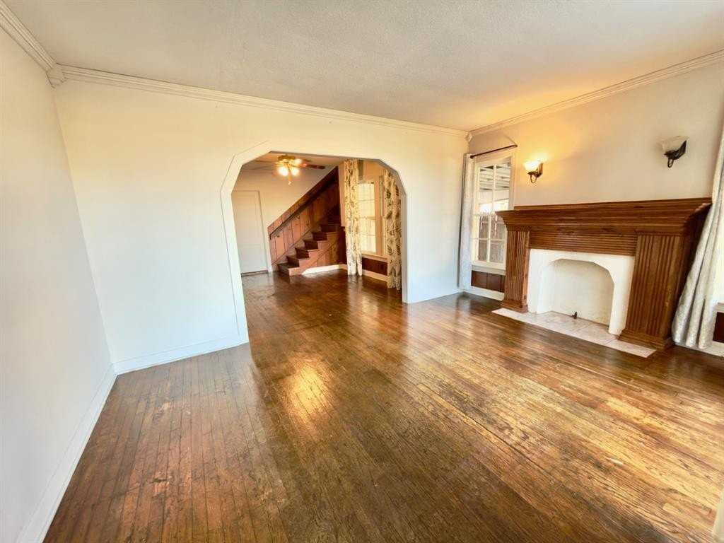 719 N Crawford St - Photo 7 of 29