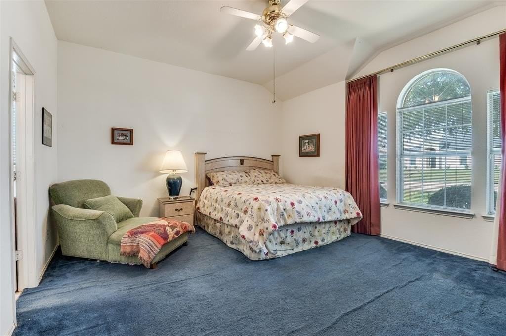 716 Kristi Ln - Photo 5 of 10