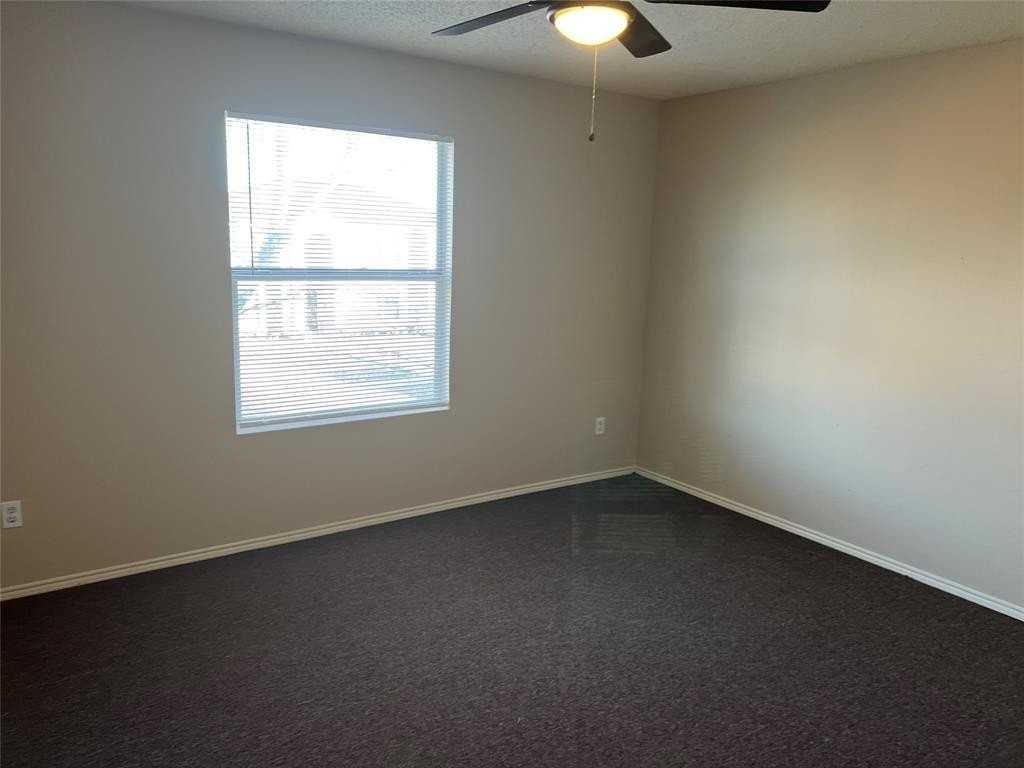 1253 Highview Dr - Photo 7 of 14