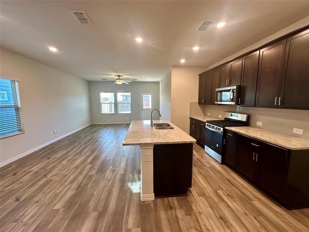 1636 Briar Hunt Dr - Photo 4 of 25