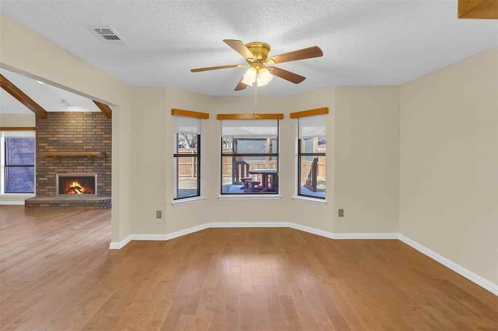 6300 Aires Dr - Photo 7 of 28