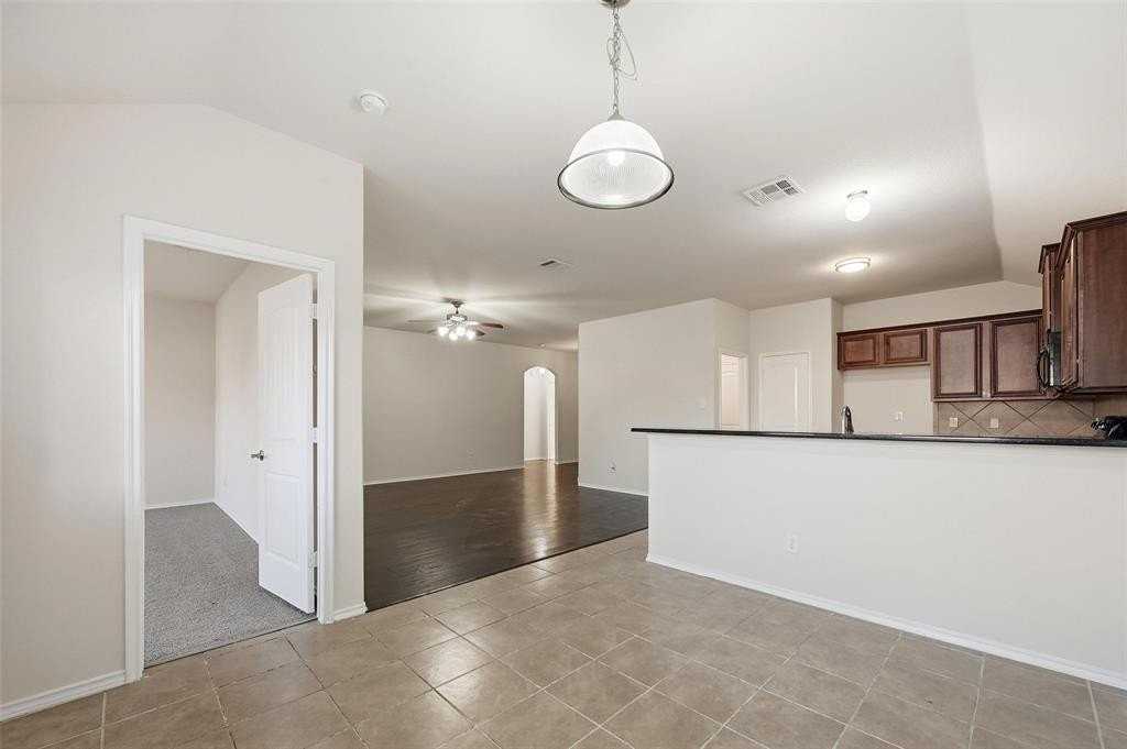 139 Meadow Crest Dr - Photo 6 of 21