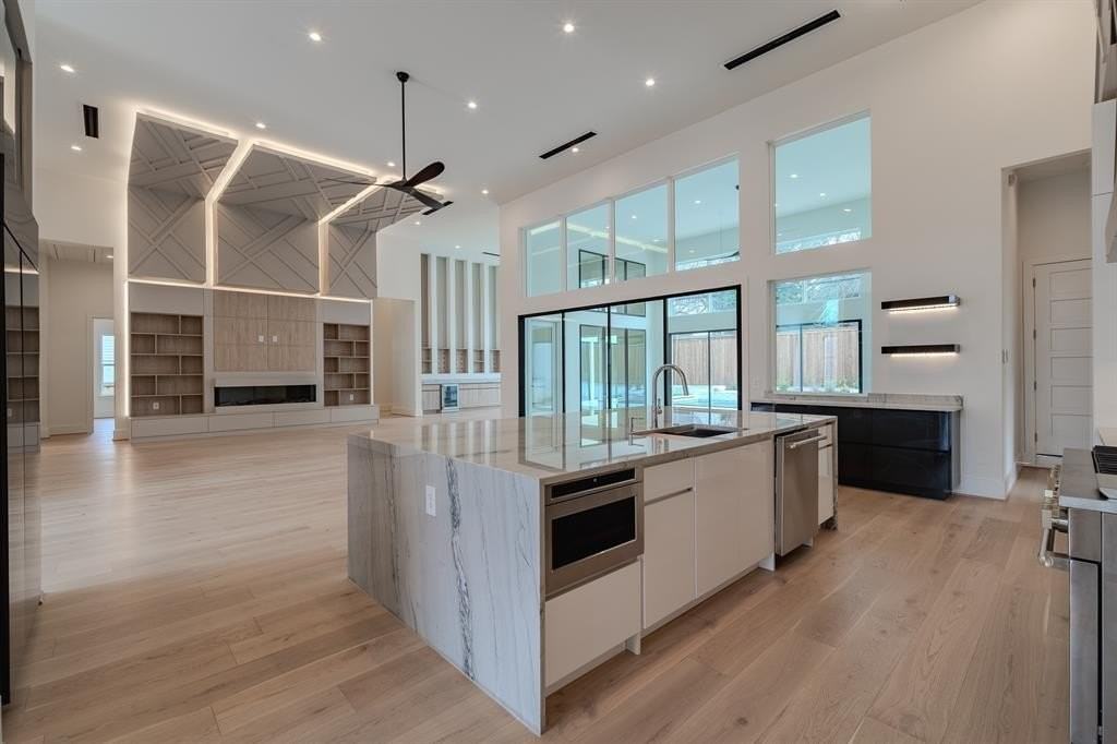 11314 Hillcrest Rd - Photo 7 of 40