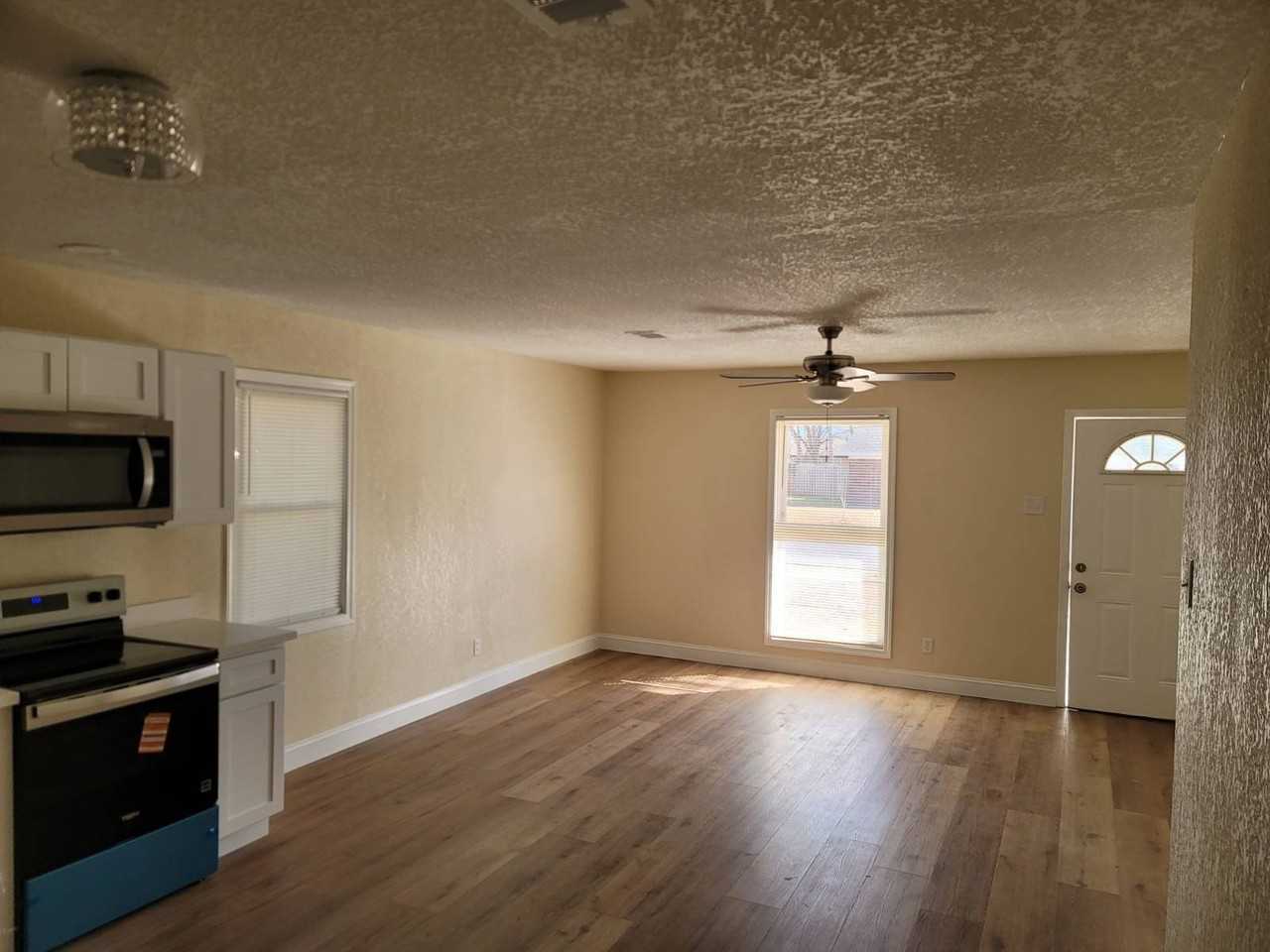 511 Octave St - Photo 4 of 16