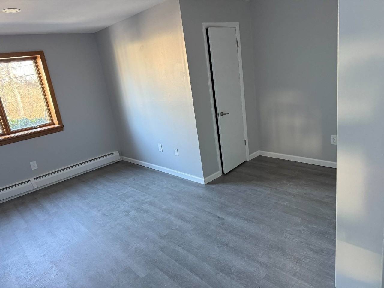 19 Rossmore Ave - Photo 4 of 5