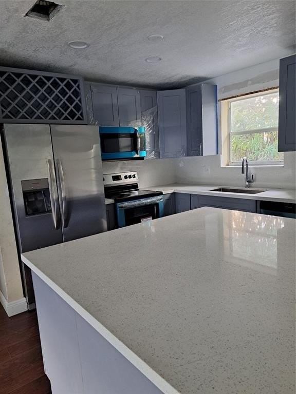 730 Sw 67th Ter - Photo 2 of 5