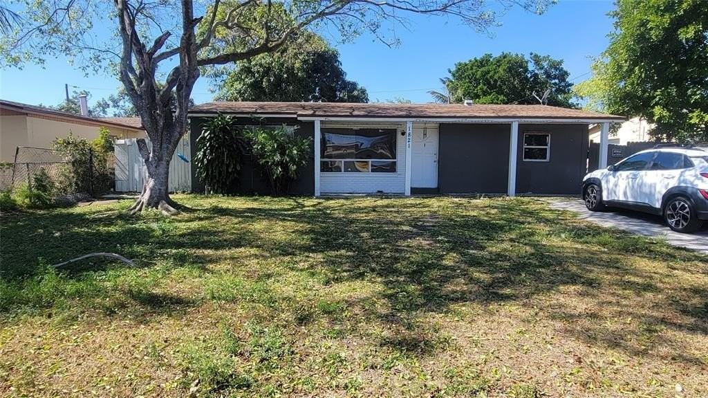 1821 Nw 2nd Ave - Photo 2 of 8