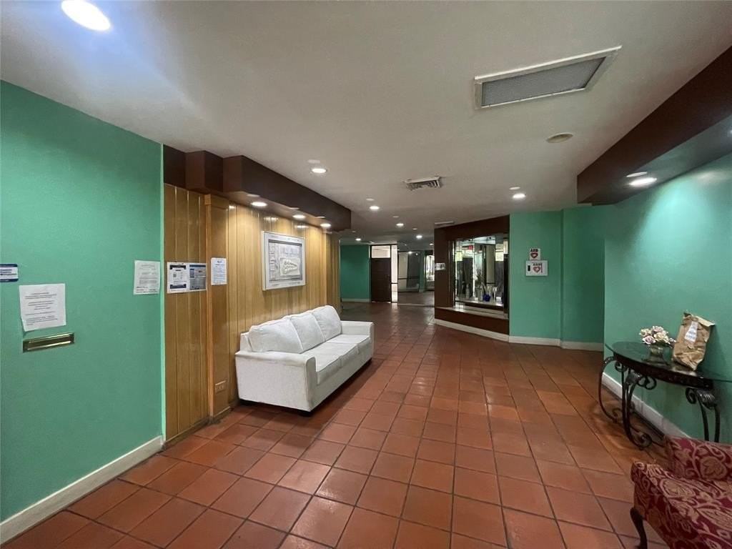 3301 Spanish Moss Ter #601 - Photo 5 of 48