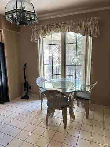 2753 Maitland Dr - Photo 3 of 39