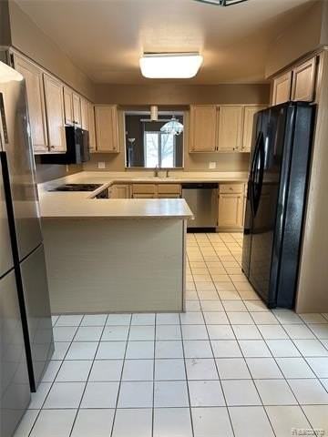 2753 Maitland Dr - Photo 4 of 39