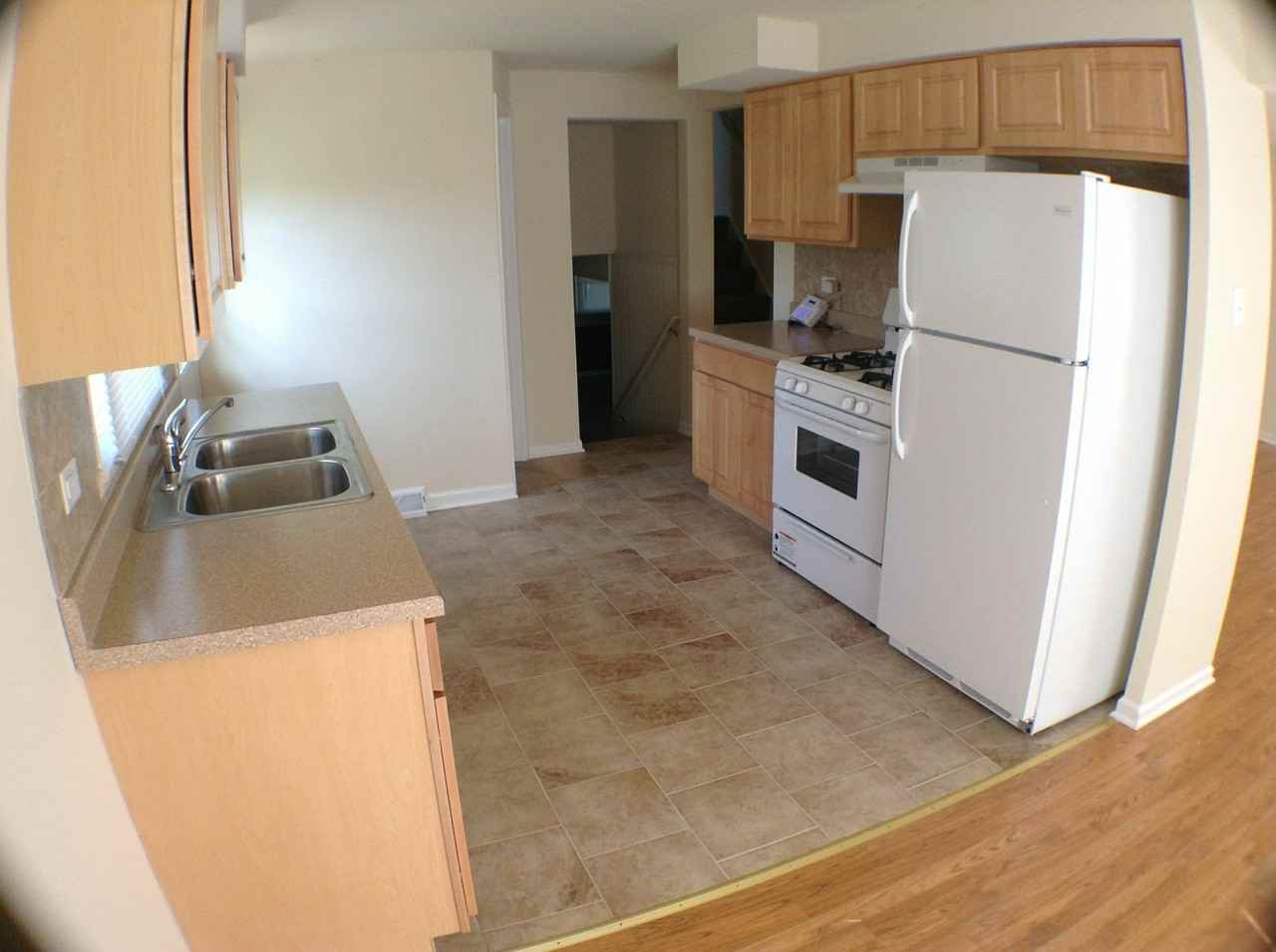 14800 Homan Ave - Photo 3 of 11