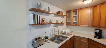 featured image of 300 N 5th Ave