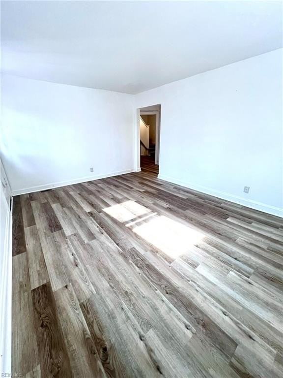 4 California Ave - Photo 5 of 42