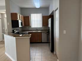 1611 Se Pomeroy St - Photo 1 of 1