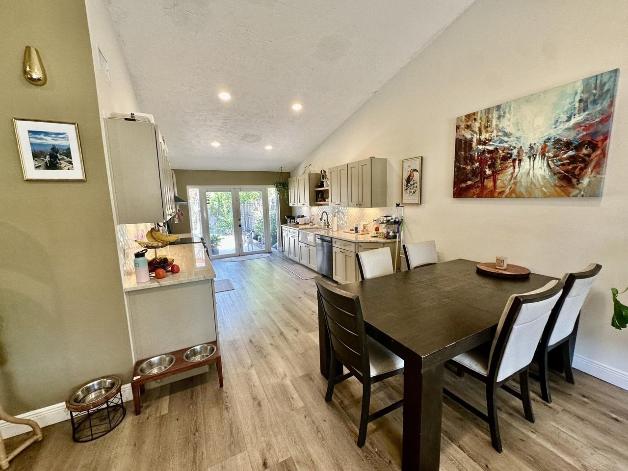 4492 Brook Dr - Photo 7 of 41