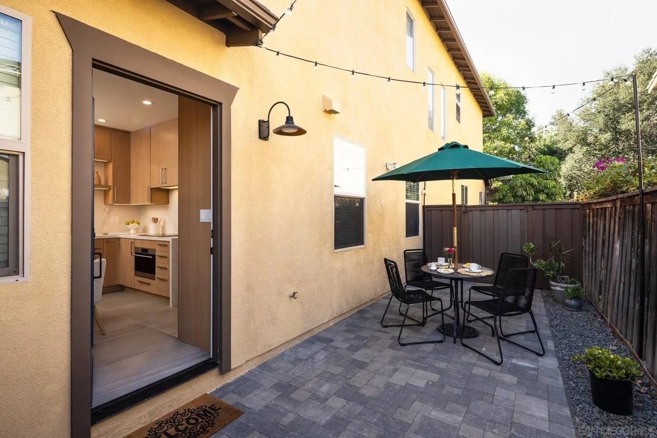 1700 Picket Fence Dr - Photo 5 of 33