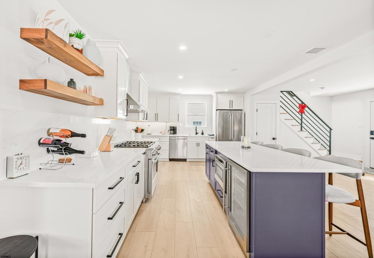 121 N Clermont Ave - Photo 5 of 39