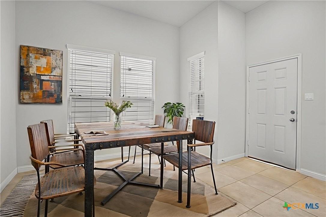 16012 Mcaloon Way - Photo 7 of 35