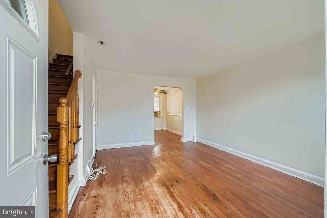 571 Welbrook Rd - Photo 5 of 32