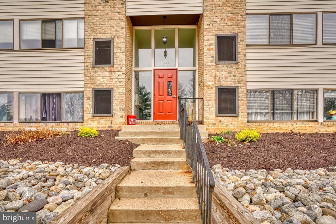 140B Royal Oak Dr Unit 140-B #140B - Photo 2 of 18