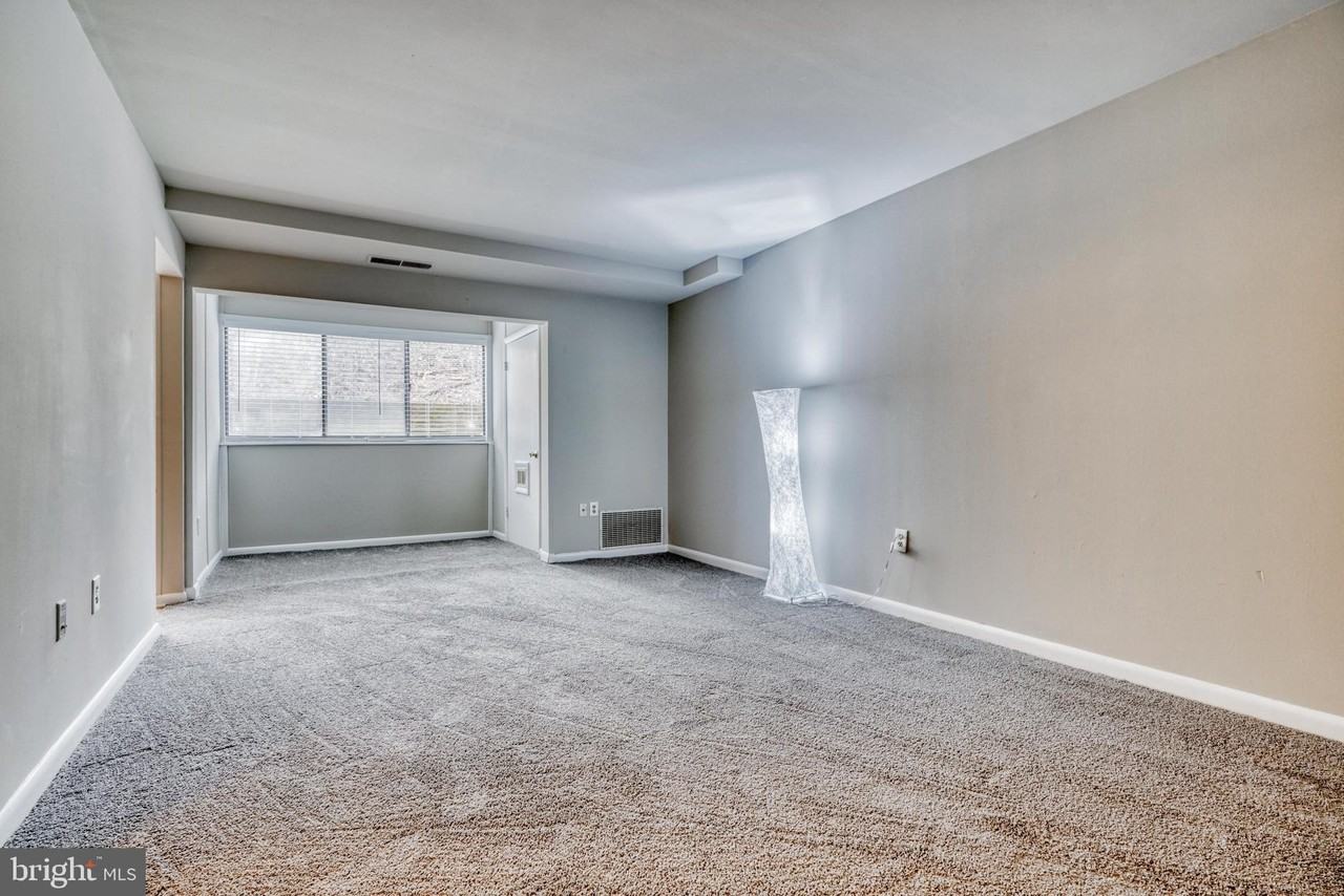 140B Royal Oak Dr Unit 140-B #140B - Photo 3 of 18